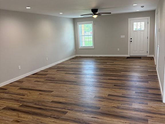 3rd image of 102 Deacon Ln #D