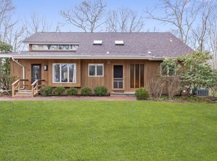 33 Squires Path, East Hampton, NY 11937