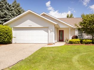 11973 Willow Woods N, Holland, MI 49424