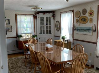 37 Planet Ave, Riverside, RI 02915