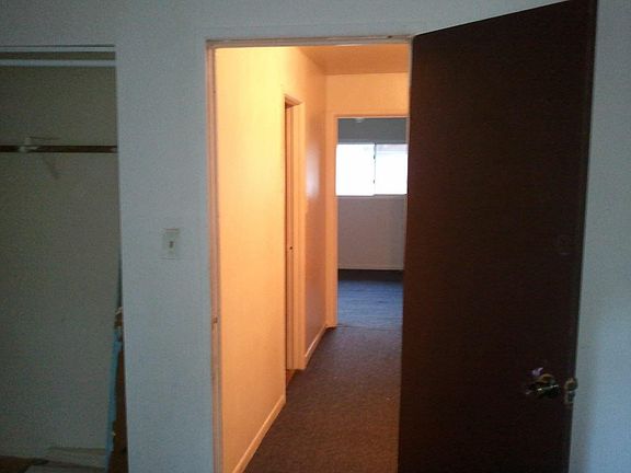 Bedroom and Bathroom 