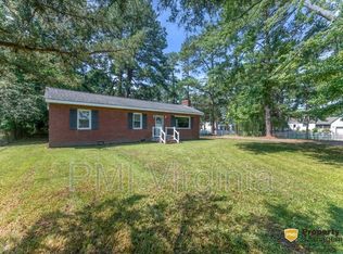 9 Pine Ln, Hampton, VA 23664