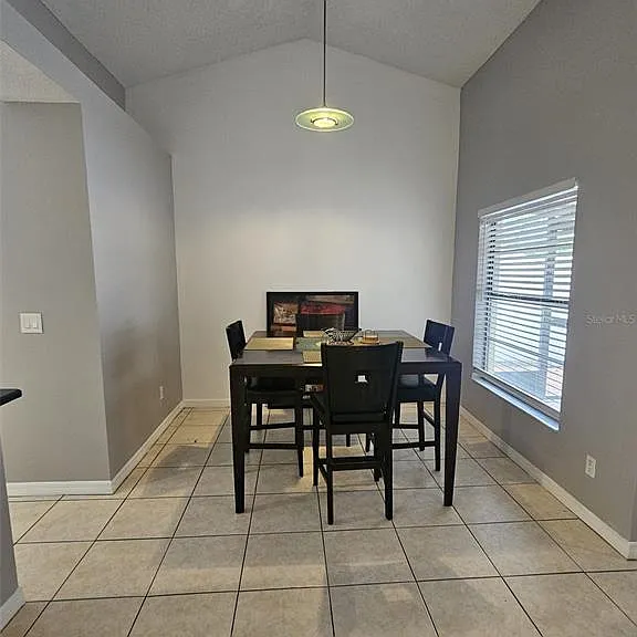 12718 Trowbridge Ln — Photo 5
