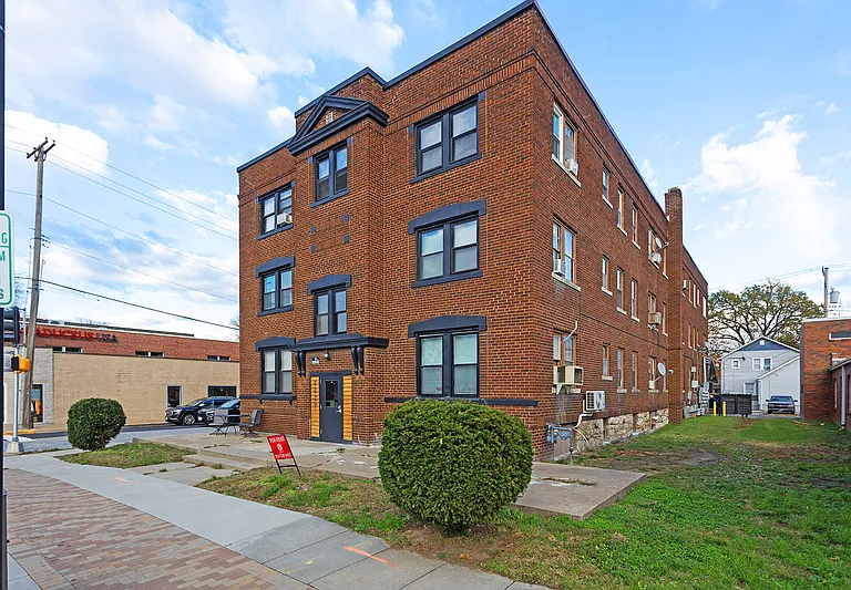 2029 Swift St #305 — Photo 4
