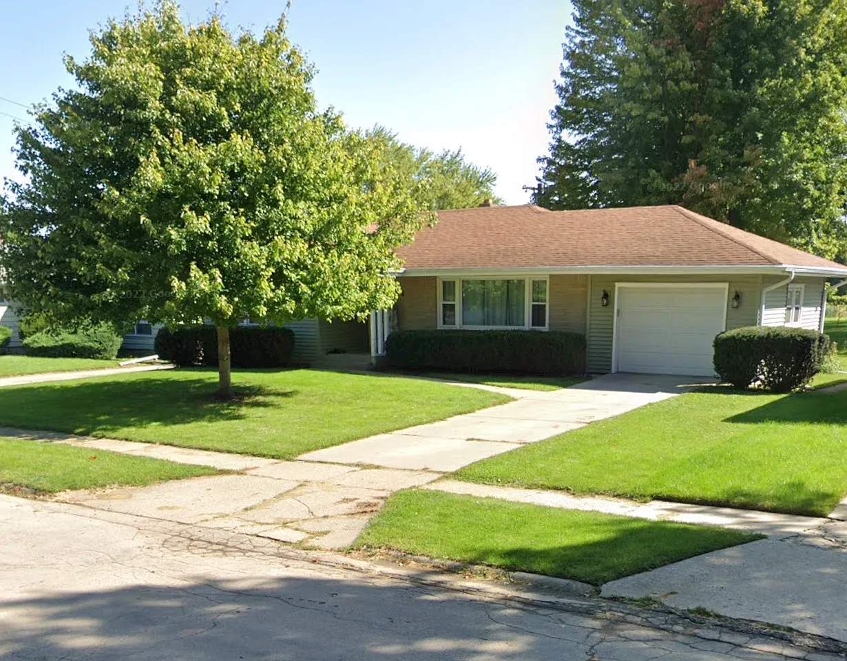 3 bed, 1892 sqft, $1,500 — Photo 1