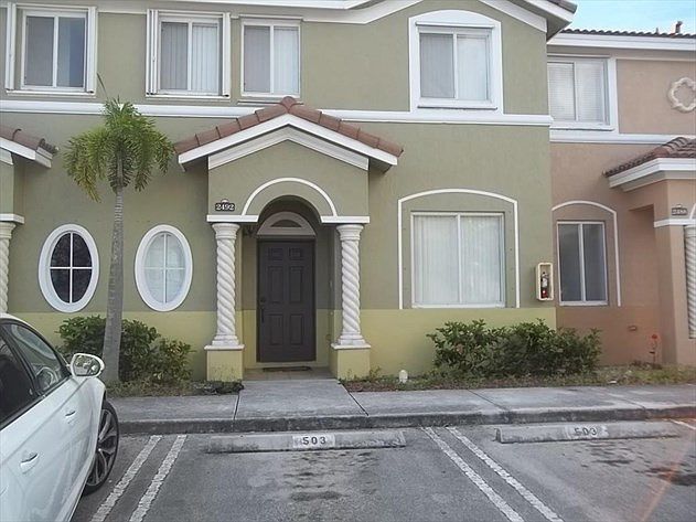 1st image of 2492 SE 11th Ct #503
