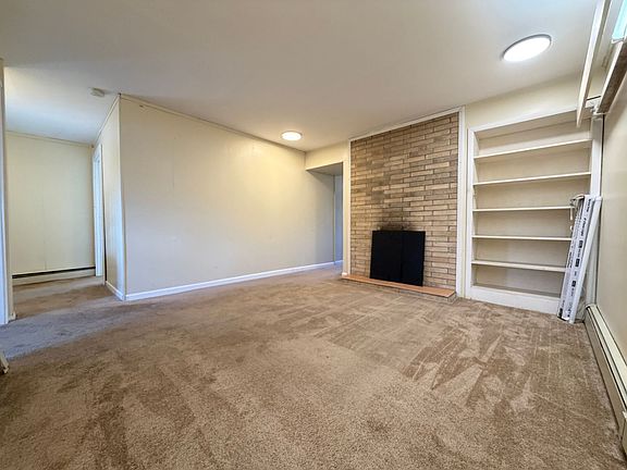 3rd image of 1710 1/2 Carver Ave #0