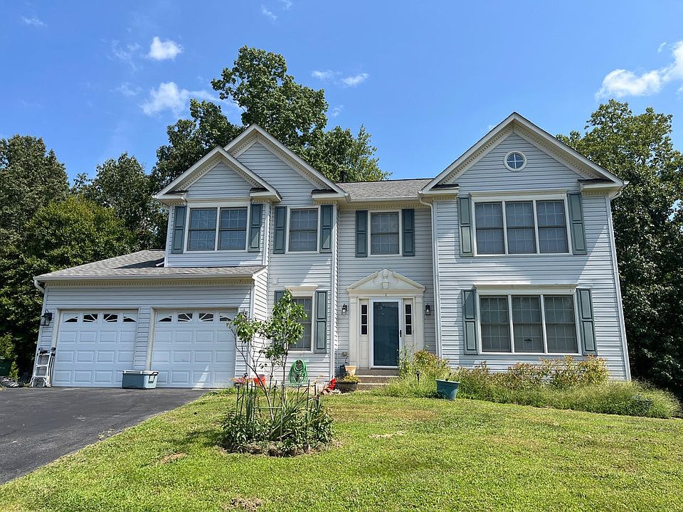 1st image of 6 Canaan Ct