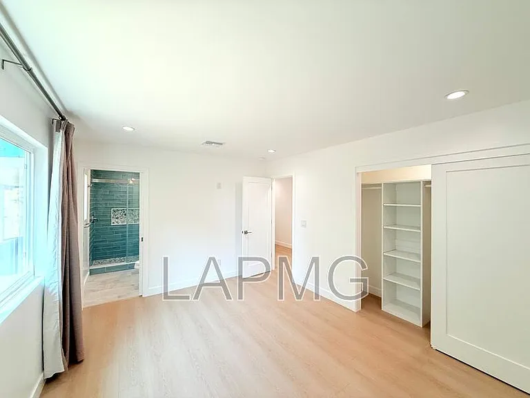 10839 Fellows Ave #10839 — Photo 24