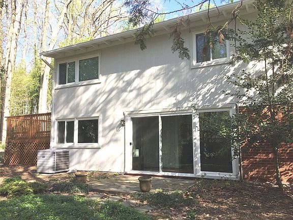 3rd image of 3326 Saint James Pl