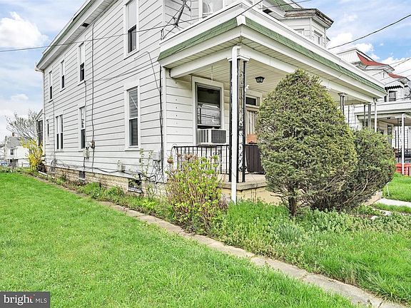 4th image of 2728 Boas Street