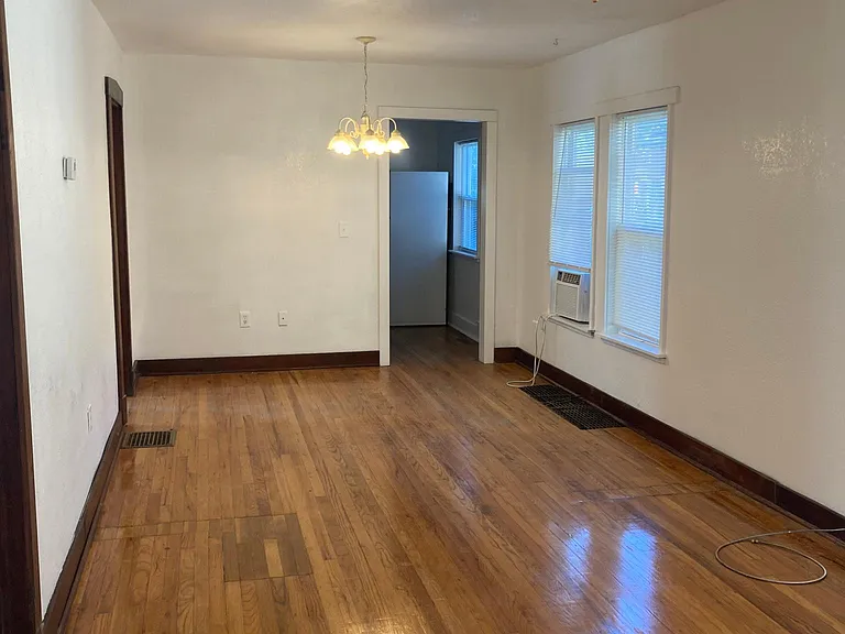 1203 E 22nd Ave — Photo 1