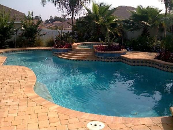 2nd image of 907 Arista Blvd