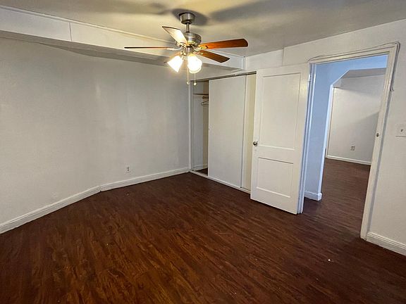2nd image of 2913 Seymour Ave #1