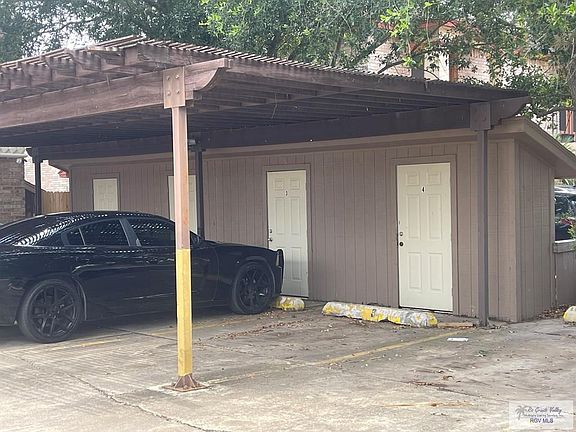 3rd image of 754 Sonesta Dr