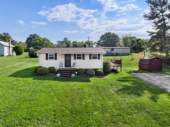 3rd image of 1551 Peppers Ferry Rd