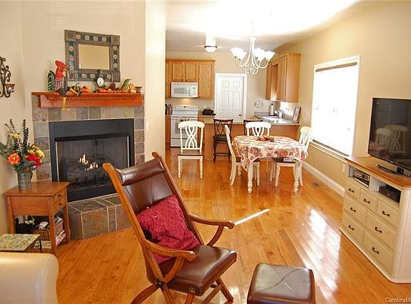 2nd image of 3 Forest Lake Dr