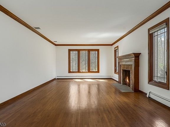 5th image of 5 Darnay Rd