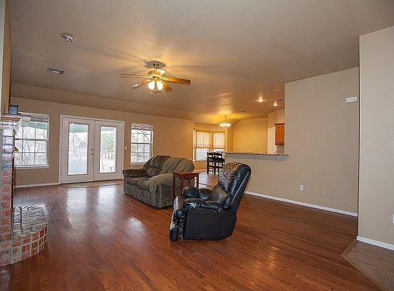 4th image of 24037 E King Ct