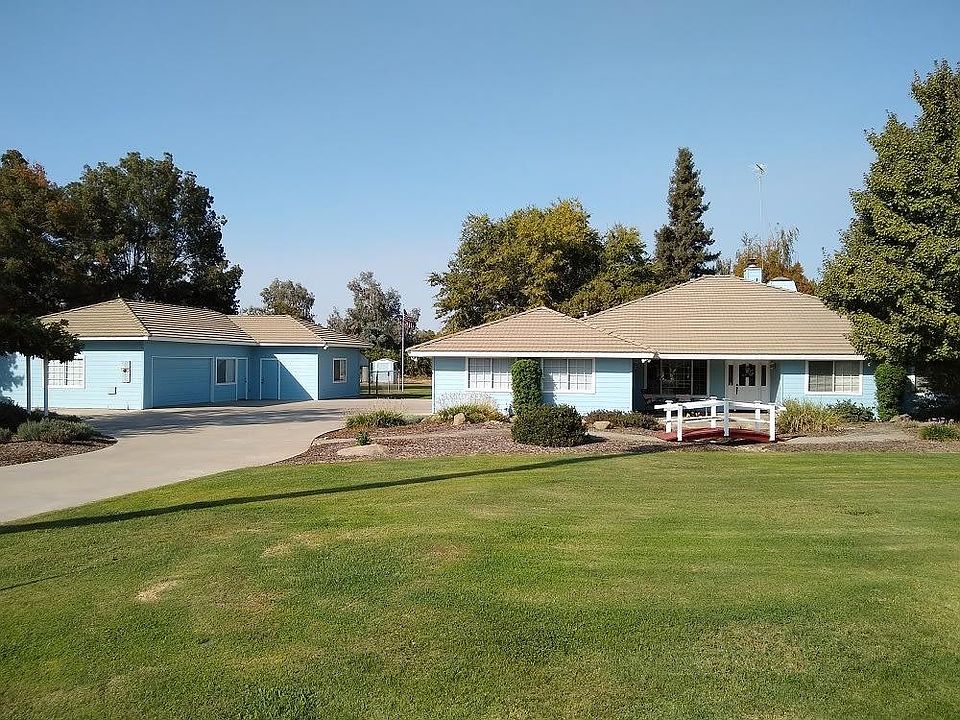 6655 11th Ave Hanford Ca 93230 Mls 569348 Zillow