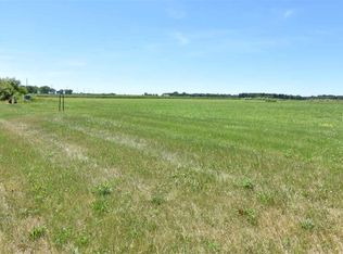 804 Pine Dr, Independence, IA 50644