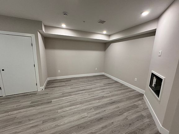 3rd image of 6118 Jefferson St Floor 1