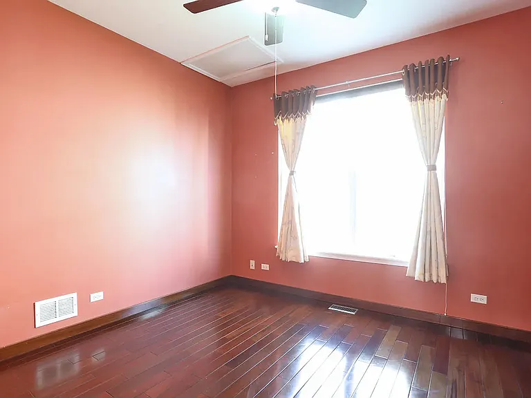 829 Clover Ridge Ln — Photo 15