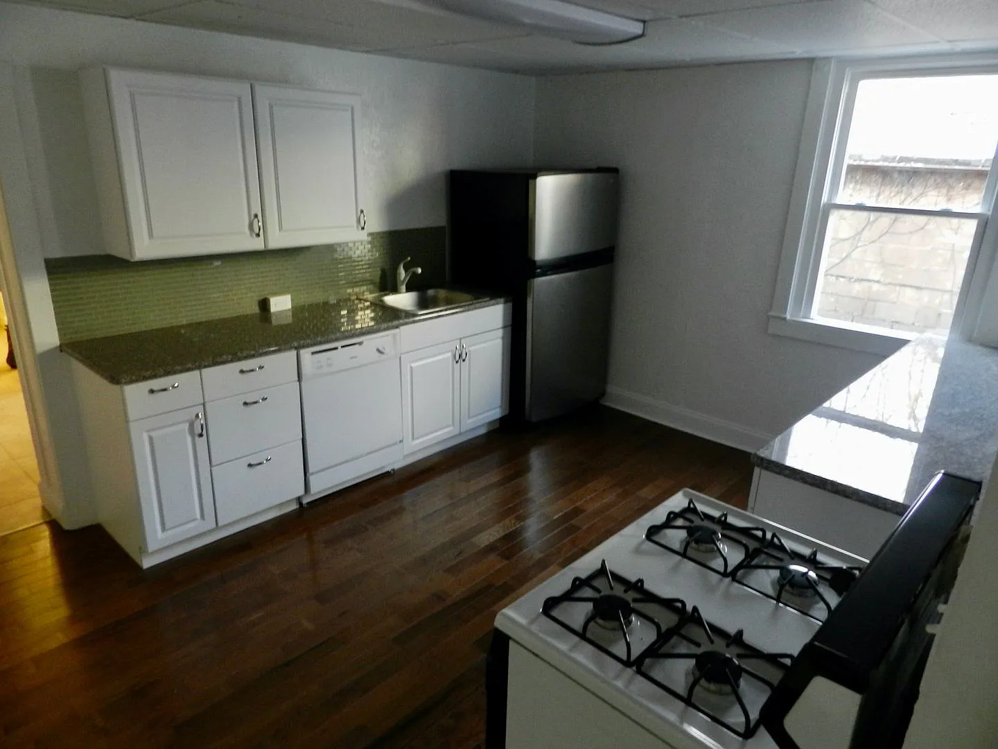 68 S 16th St photo 1