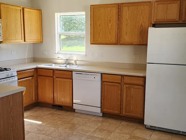 12313 Hansen Rd #4 — Photo 3