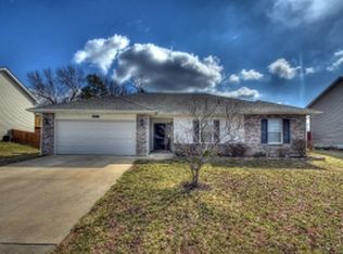 6240 N Gregory Dr, Columbia, MO 65202