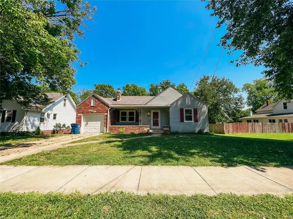 820 Henry St, Collinsville, IL 62234