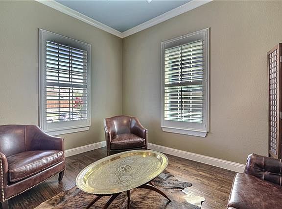 4th image of 9311 Dahlia Way