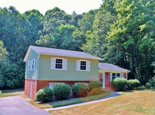 958 Panola Rd, Winston Salem, NC 27106