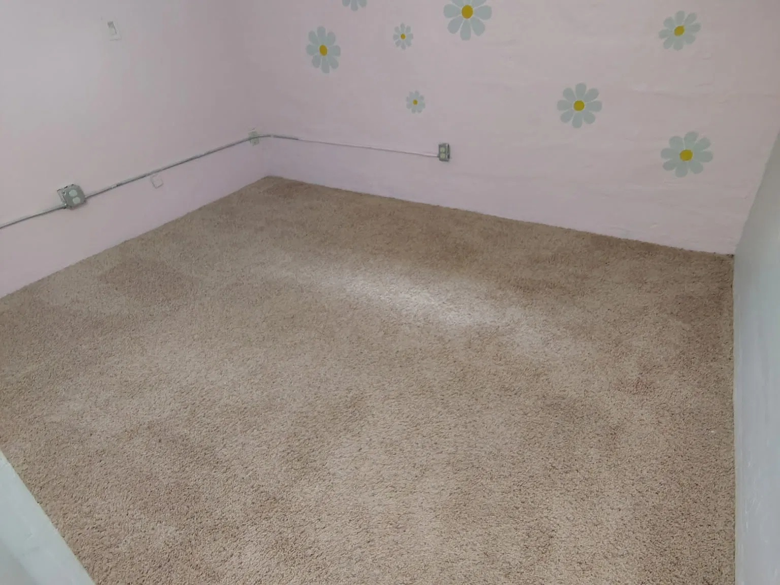 2 bed, 1.5 bath, 1084 sqft, $1,750 — Photo 2