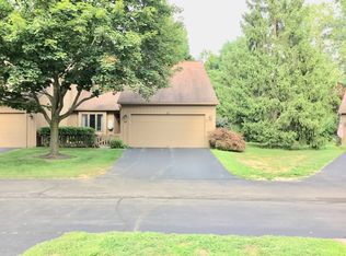 22 Circle Wood Rd, Rochester, NY 14625