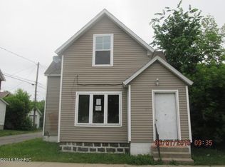 710 Alpine Ave NW, Grand Rapids, MI 49504