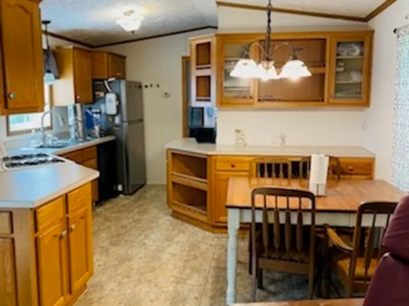 4 Terrace Drive, Plainfield, CT 06374