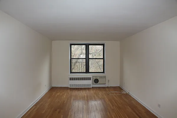 Sold by Re/Max In The City | media 7