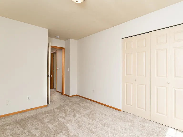 9448 S 196th Pl — Photo 30