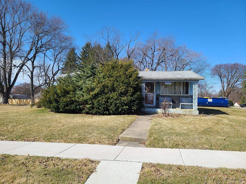 1st image of 2205 Clover Ave