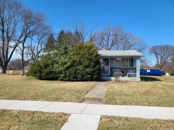 2205 Clover Ave, Rockford, IL 61102