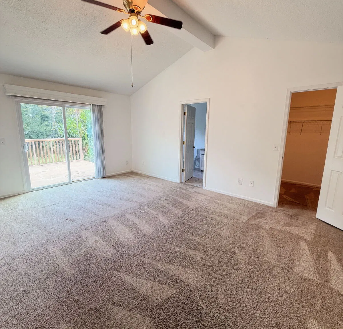 4 bed, 2.0 bath, 1936 sqft, $2,200 — Photo 4