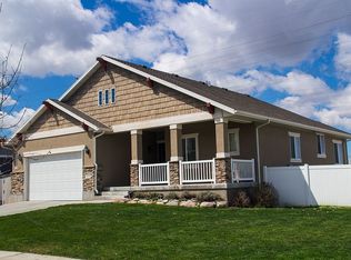 1572 S 2095 W, Woods Cross, UT 84087