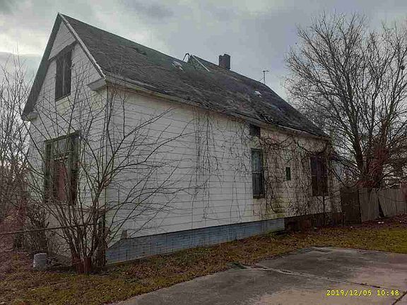5025 Canton