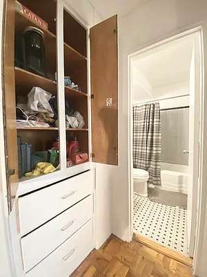 Rented by Bond New York | media 62