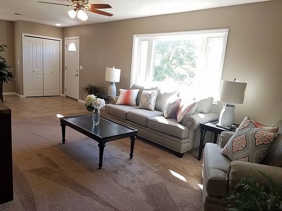 4th image of 3011 Avenue E