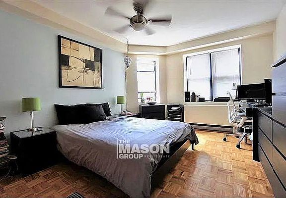 4th image of 337 W 43rd St APT 4B