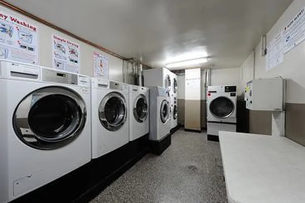Rented by Manhattan Apartment Organization | media 15