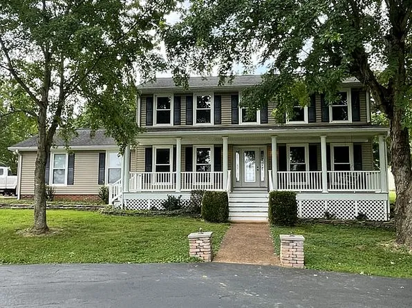 554 Douglas Bend Rd, Gallatin, TN 37066