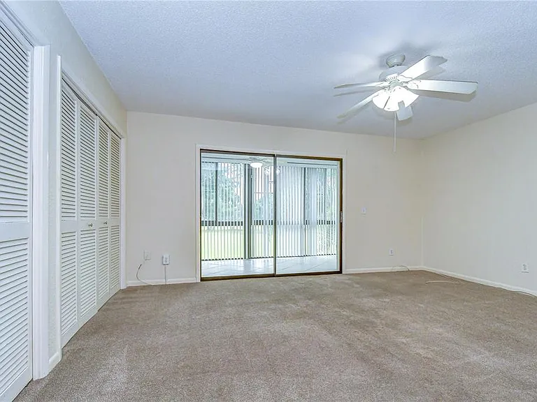 230 Cypress Pl — Photo 32